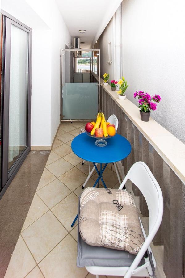 Apartment Studio Premier Rafailovici Ngoại thất bức ảnh
