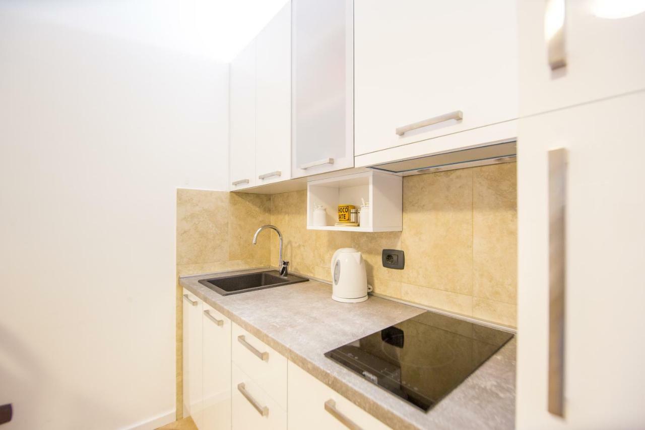 Apartment Studio Premier Rafailovici Ngoại thất bức ảnh